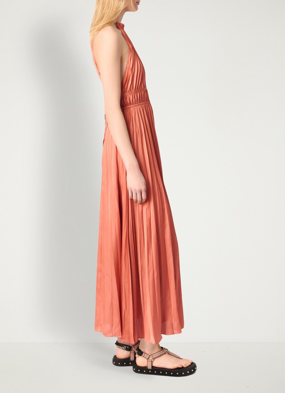Maje Maxi jurk met plissé - detail 5 zalmroze