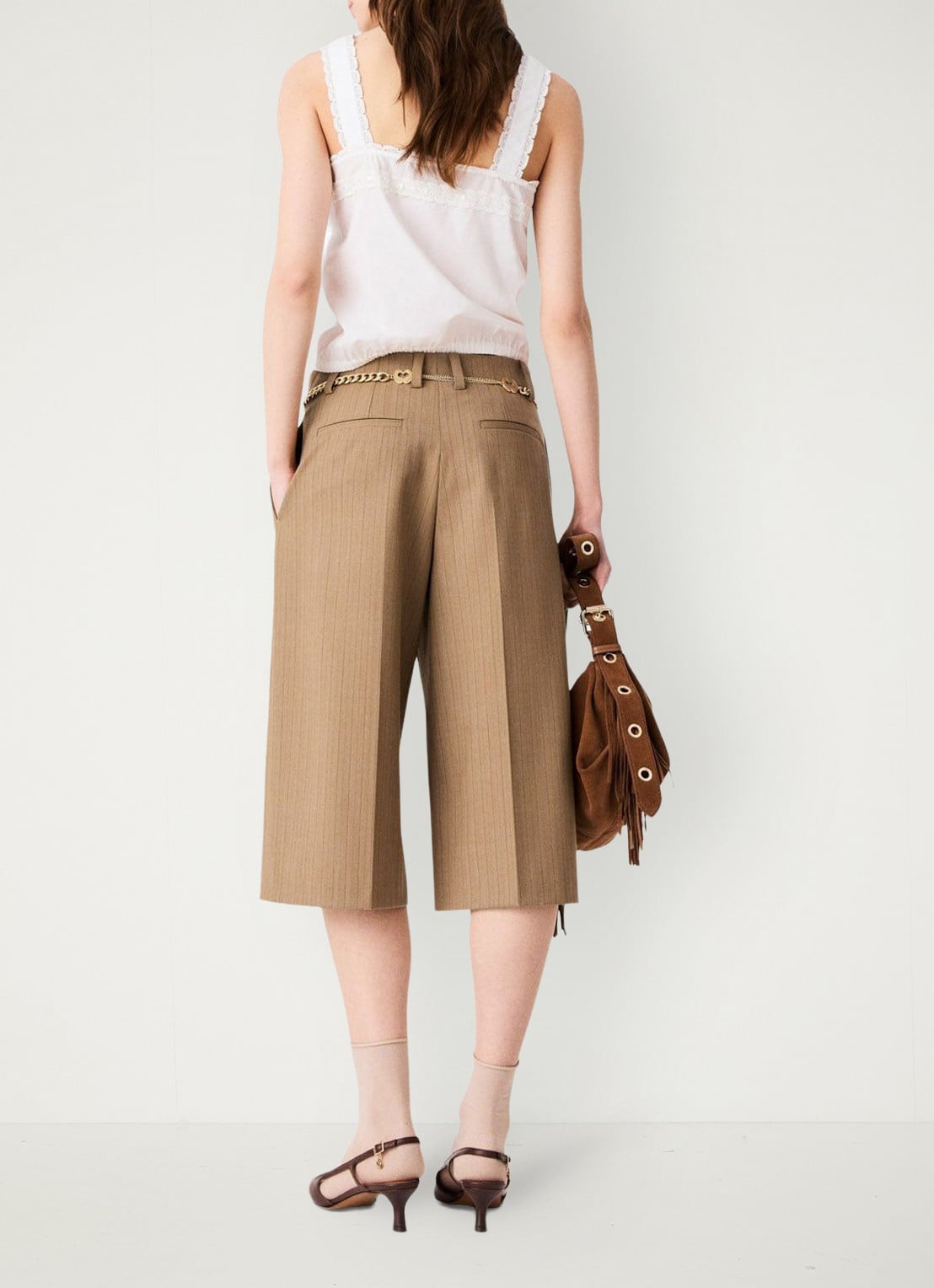 Maje Mid waist wide fit korte broek met streepprint - achterkant 8 beige / beige