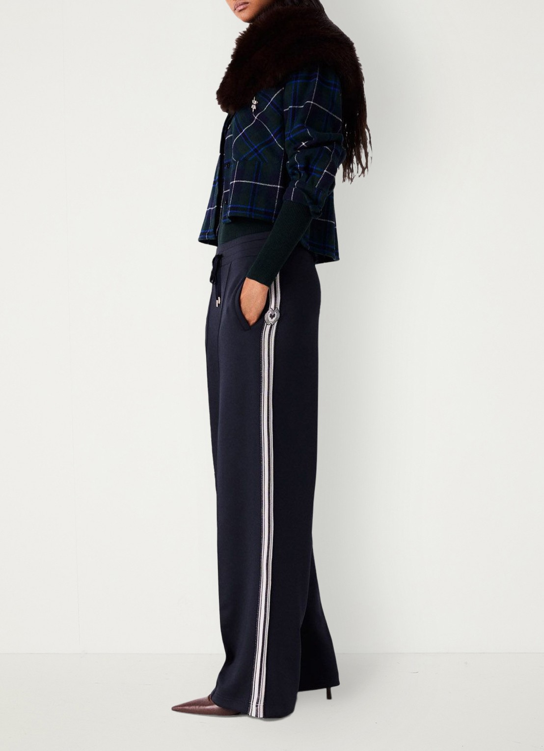 Maje Mid waist wide leg broek met streep detail en steekzakken - detail donkerblauw