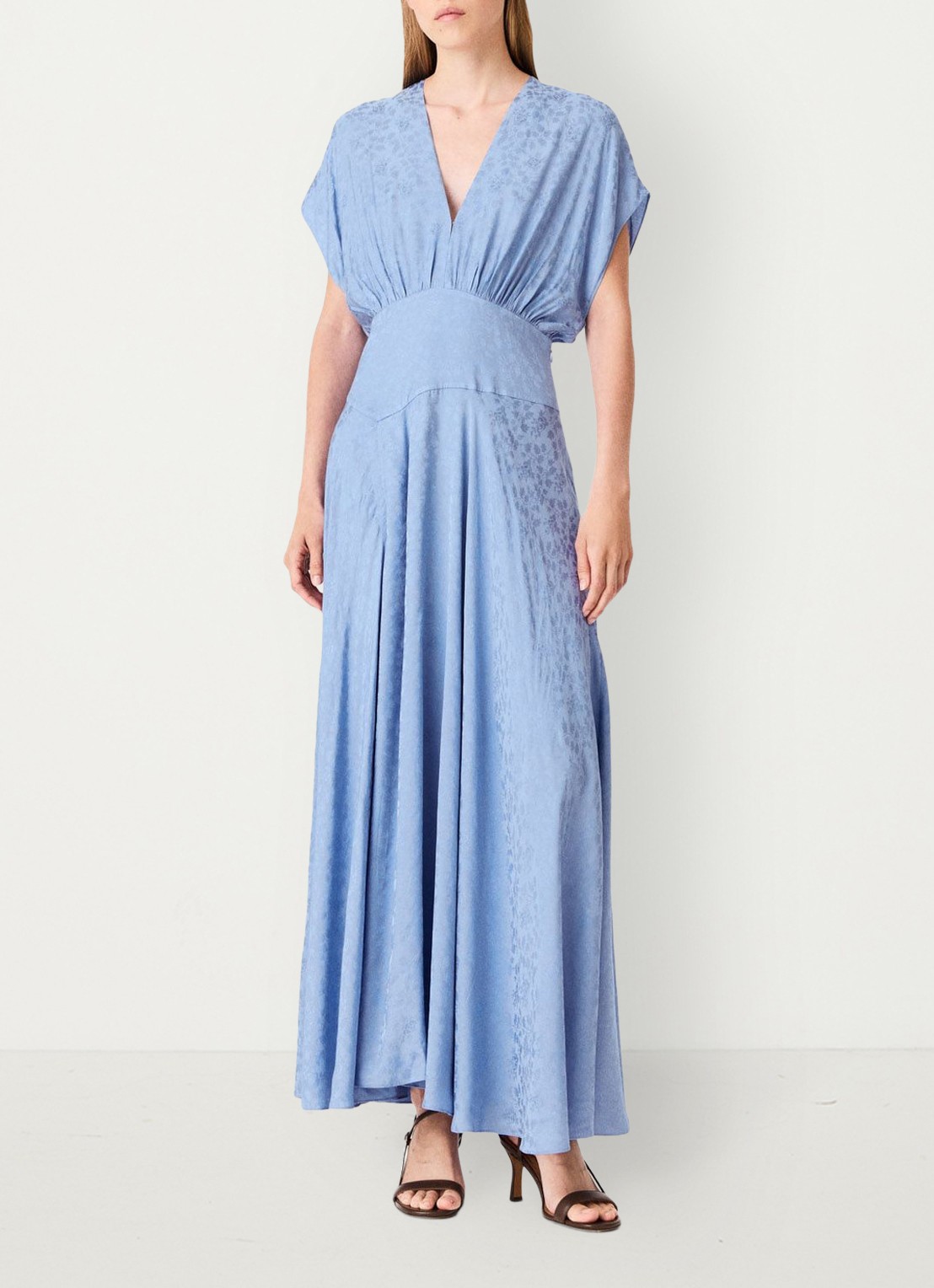 Maje Midi jurk met jacquarddessin - voorkant 7 light blue / lichtblauw