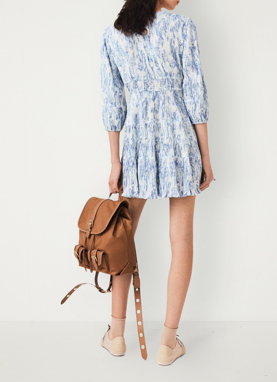 Maje Mini jurk met smockwerk en V-hals - achterkant 8 blauw