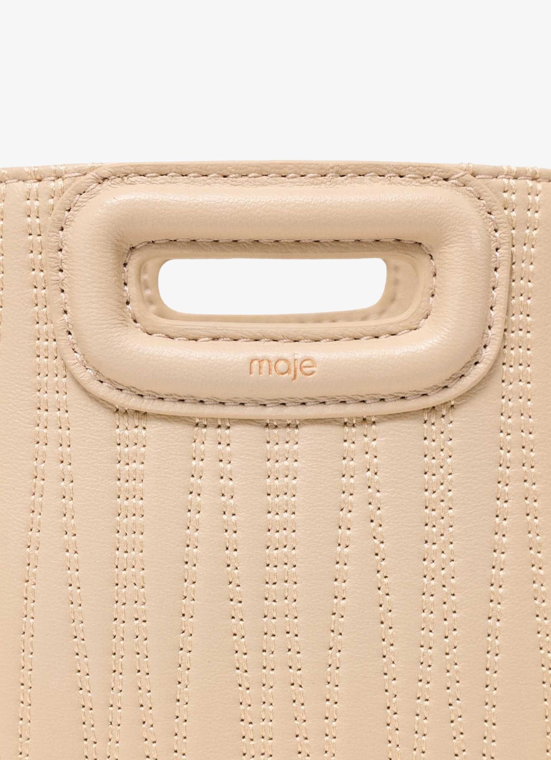Maje Mini M tas van getikte leder - detail 3 creme