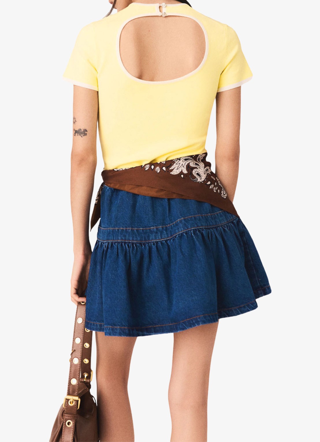 Maje Mipose T-shirt met cut-out detail - achterkant 7 licht geel
