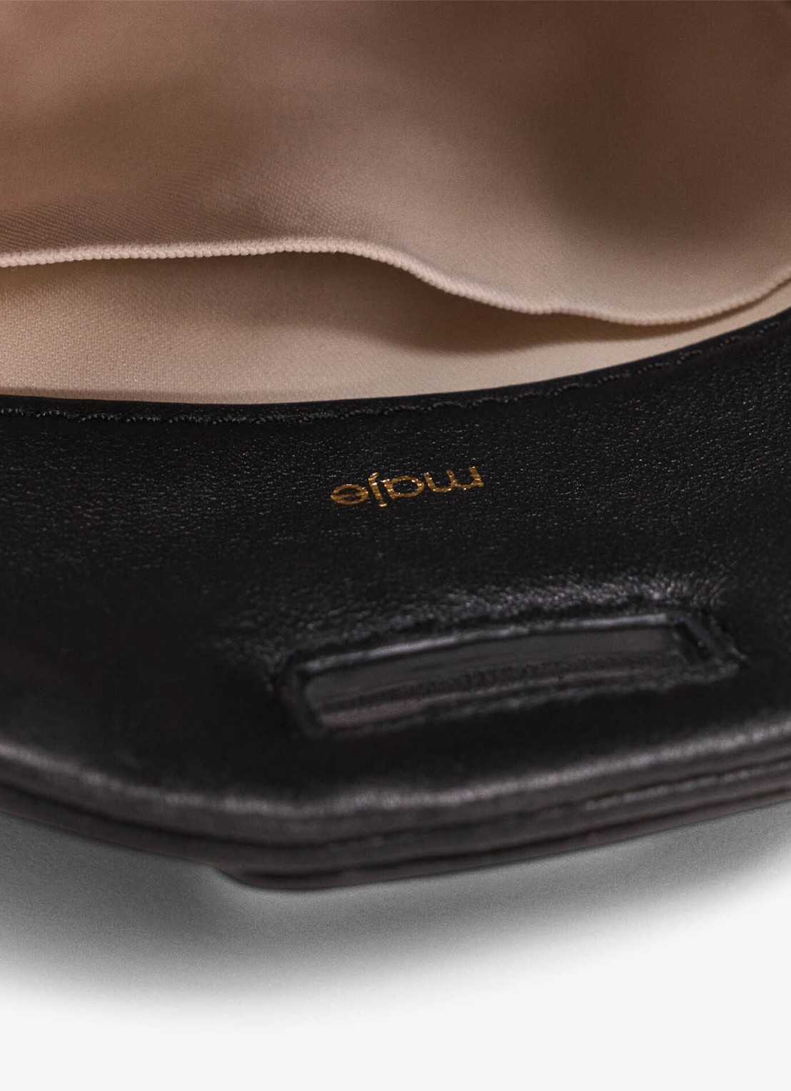 Maje Miss M Micro schoudertas van leer met verstelbare schouderriem - detail 5 jeans