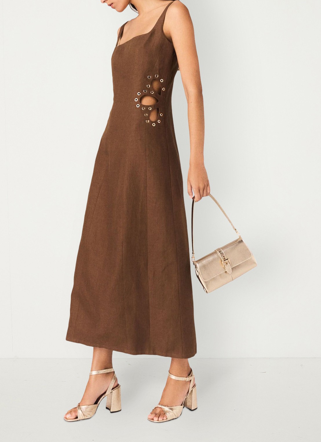 Maje Racao midi jurk van linnen met cut-out detail  - detail 5 bruin