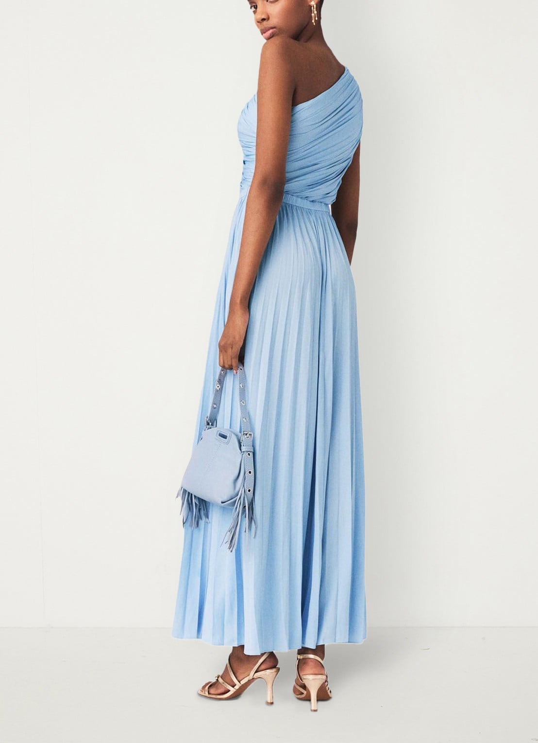 Maje Revi maxi one shoulder jurk met plooien en cut-out detail - achterkant 8 blauw