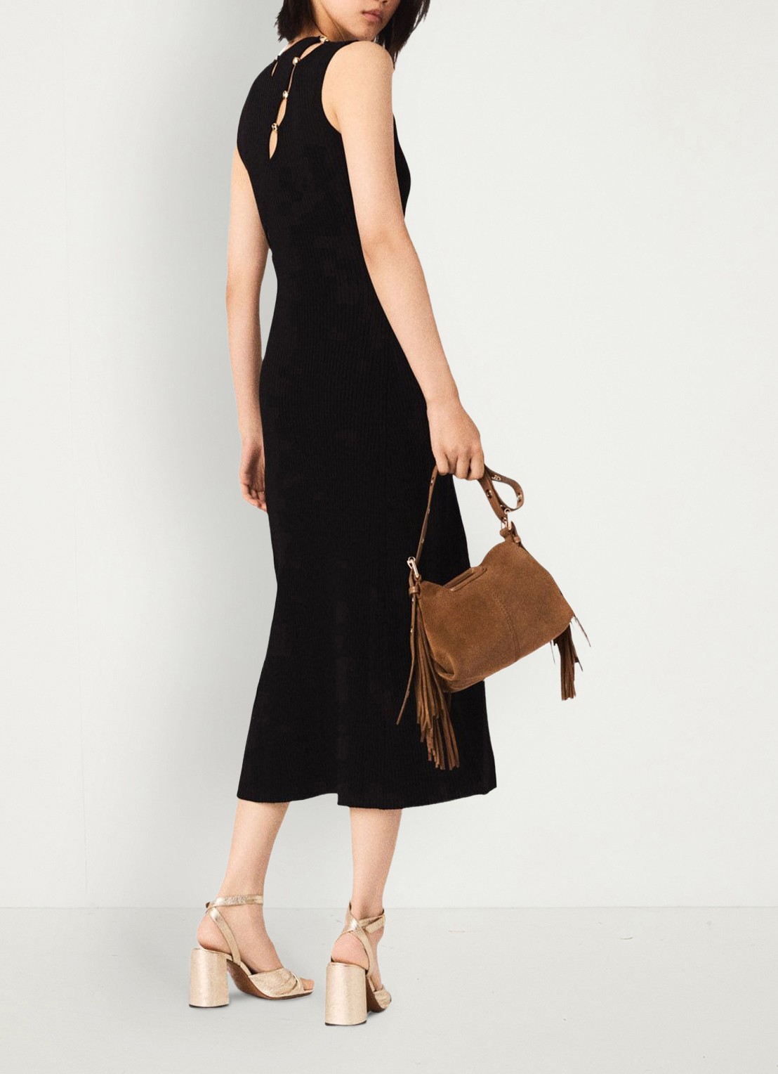 Maje Ribgebreide midi jurk met cut-out detail - achterkant zwart