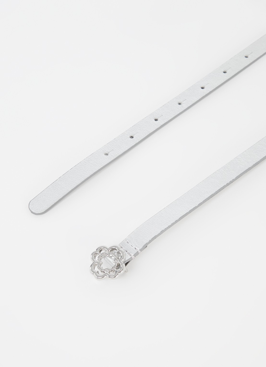 Maje Riem van kalfsleer met metallic finish - detail zilver