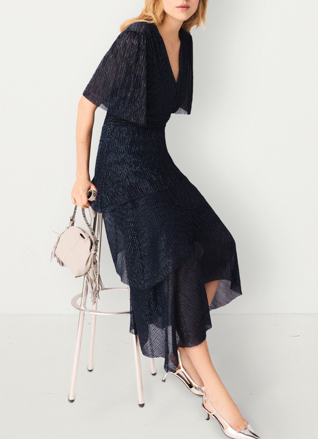 Maje Ruffiba midi jurk met volant - detail 5 donkerblauw