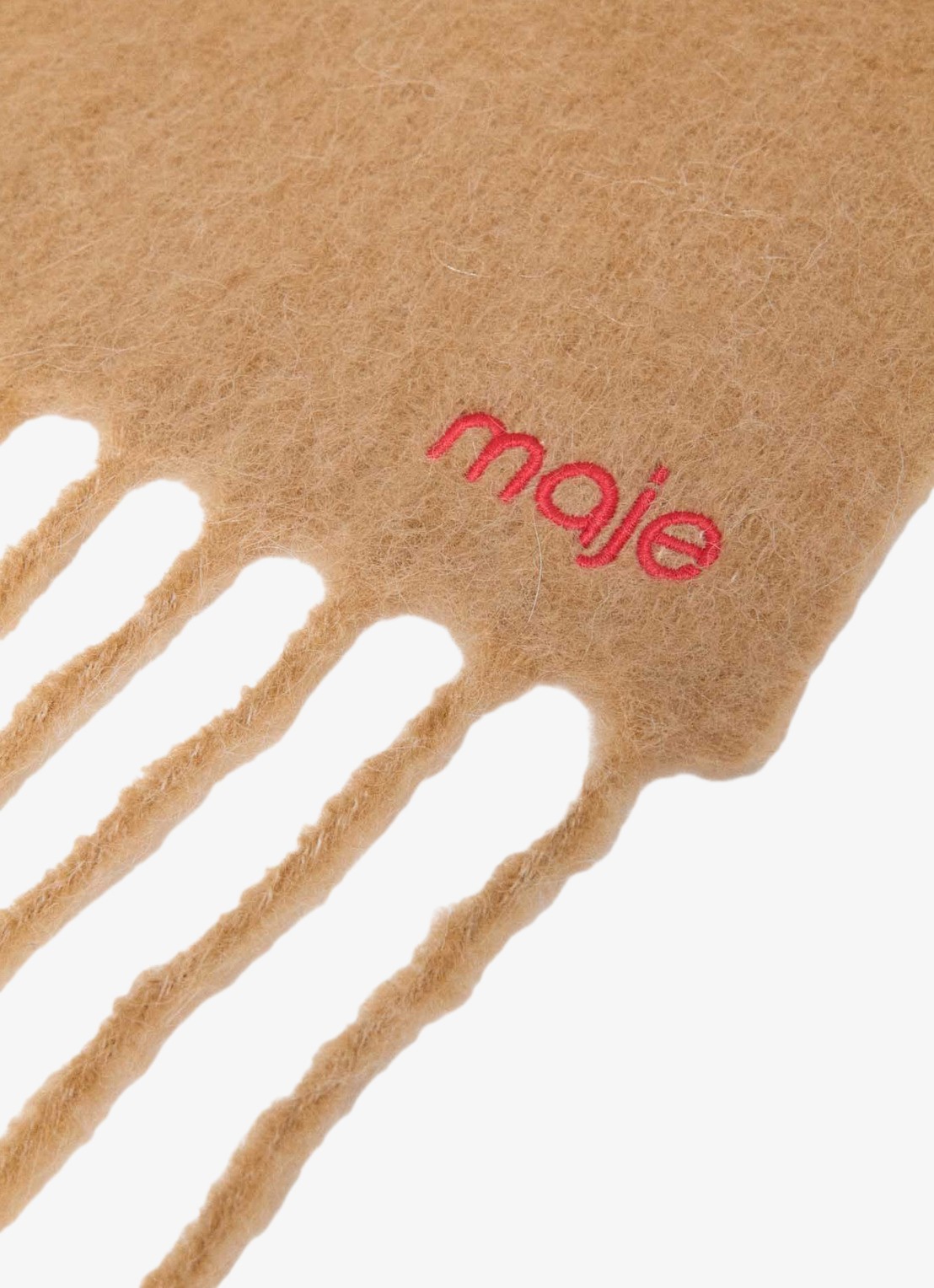 Maje Sjaal in alpaca wolblend  - detail 2 camel