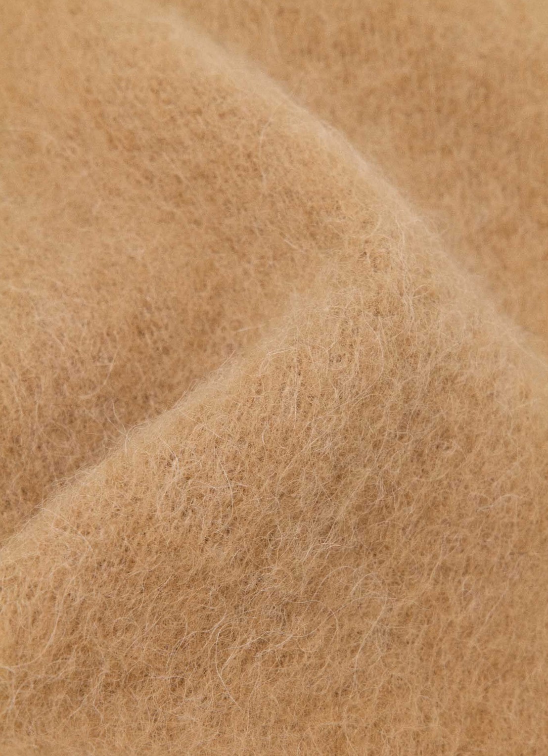 Maje Sjaal in alpaca wolblend  - detail 3 camel