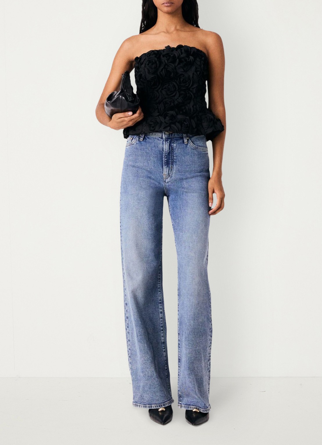 Maje Strapless top met 3D print - voorkant 2 jeans