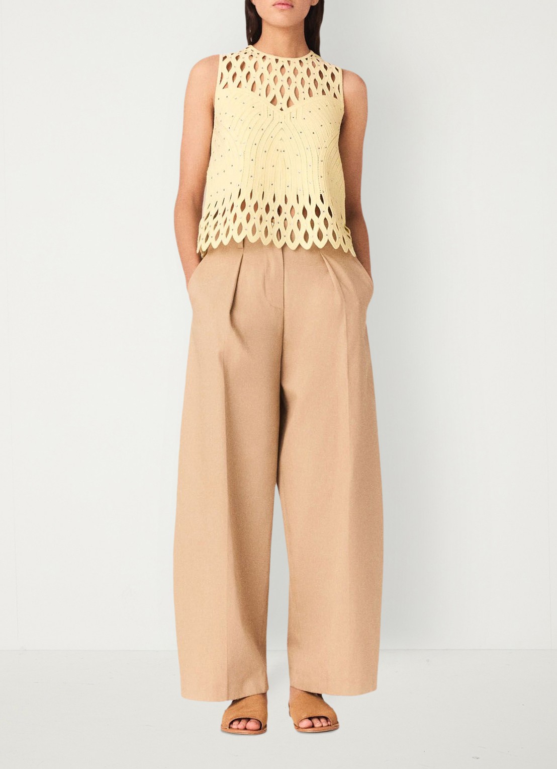 Maje Top met opengewerkt detail en strass - detail geel