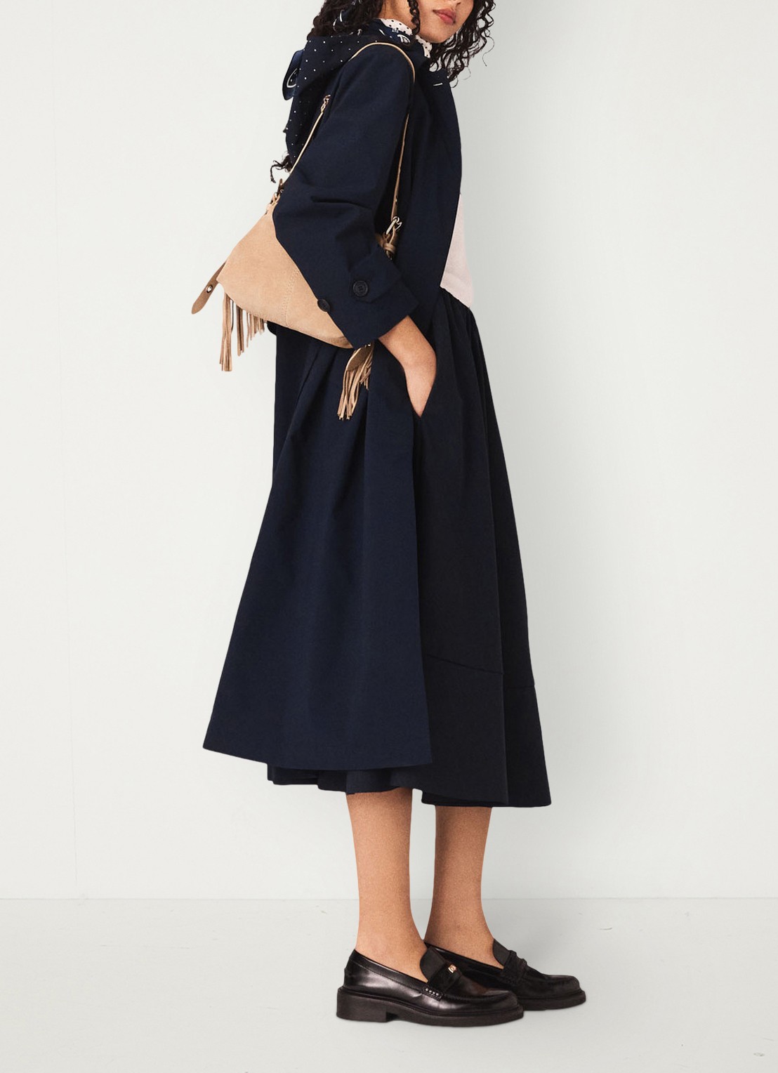 Maje Trenchcoat met ceintuur en afneembare capuchon - detail 5 donkerblauw