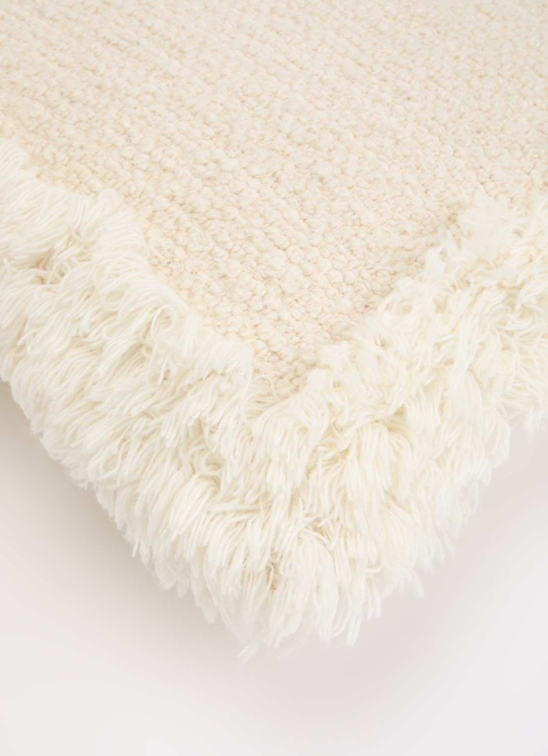 Malagoon Eboya sierkussen 50 x 50 cm - detail 2 beige