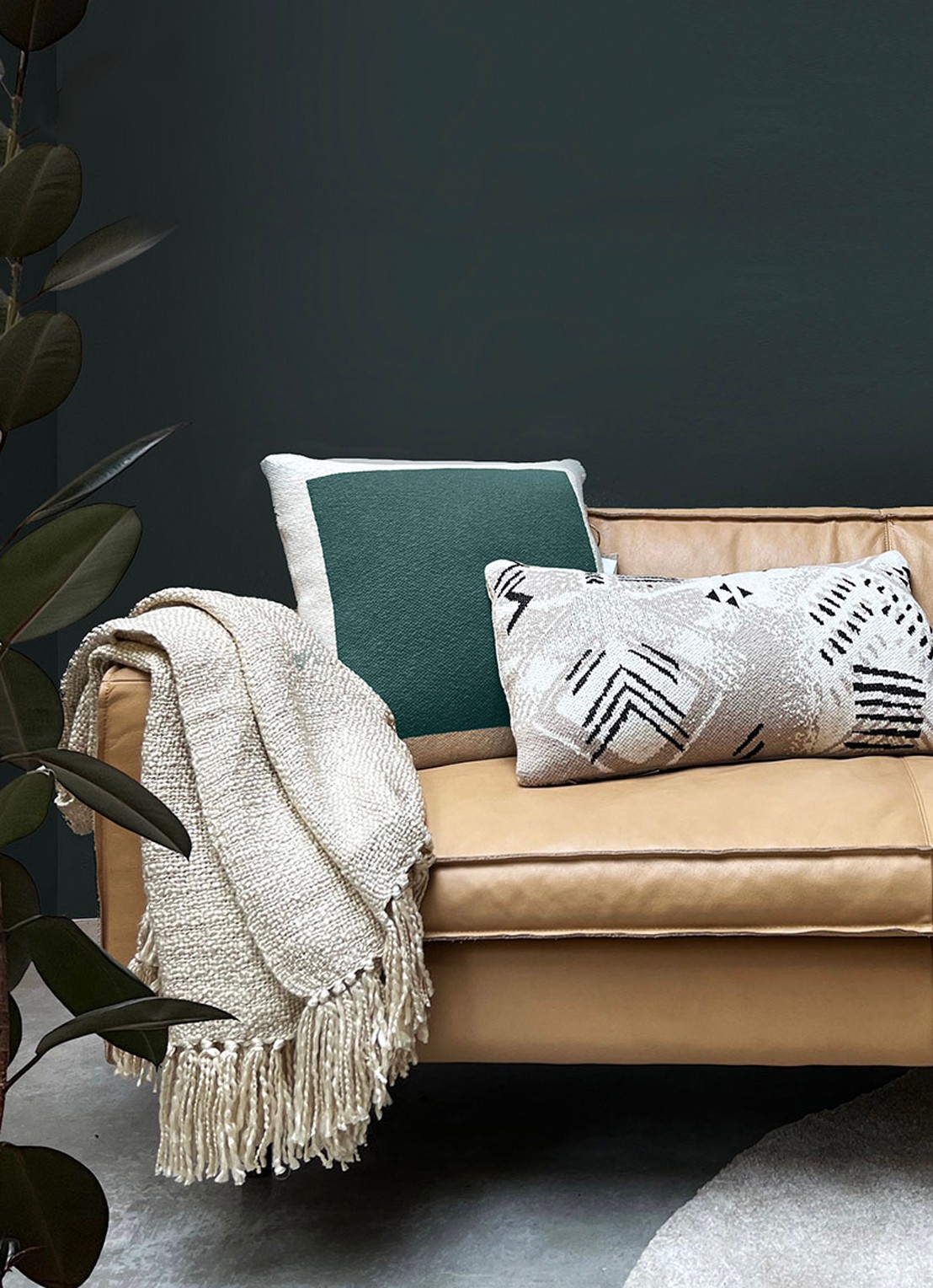 Malagoon Solid Knitted sierkussen 50 x 50 cm - achterkant 3 groen