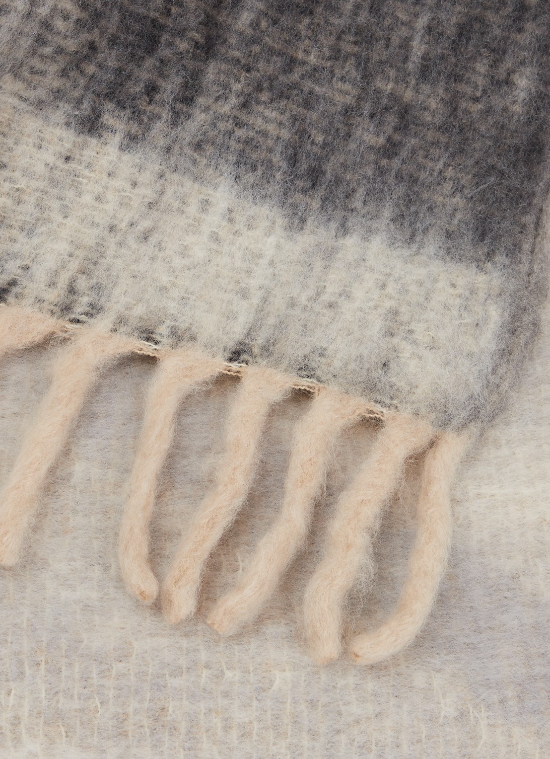 Malagoon Zapotec plaid 125 x 150 cm - detail grijs