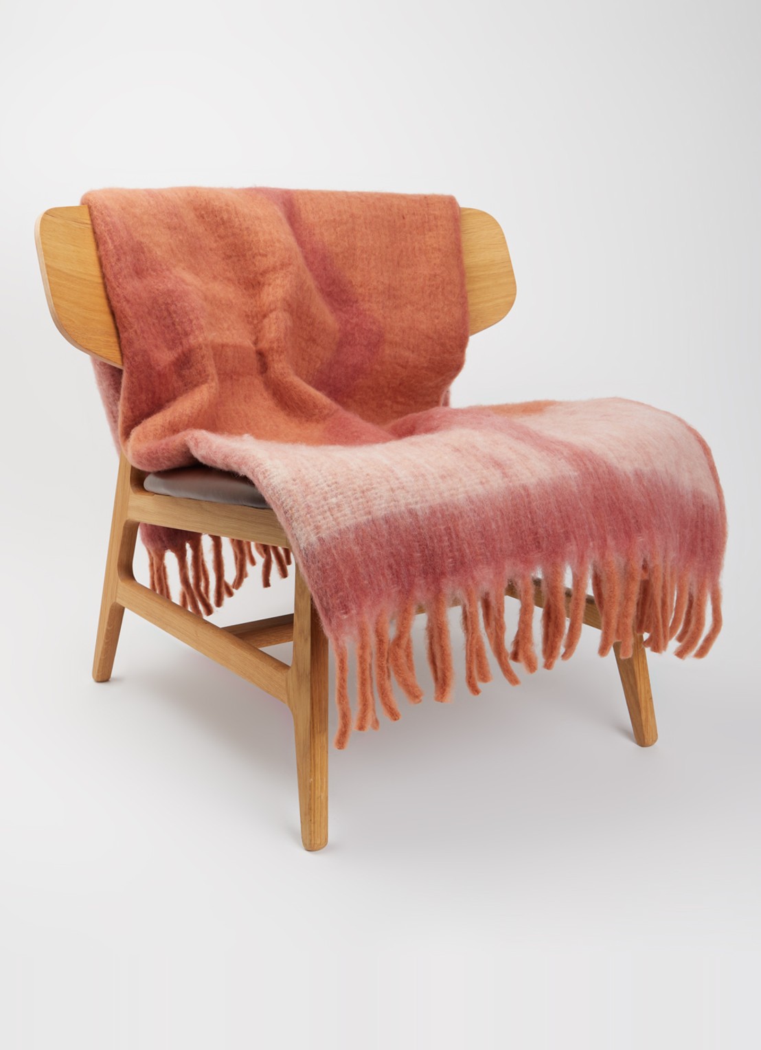 Malagoon Zapotec plaid 125 x 150 cm - voorkant 2 koraalroze