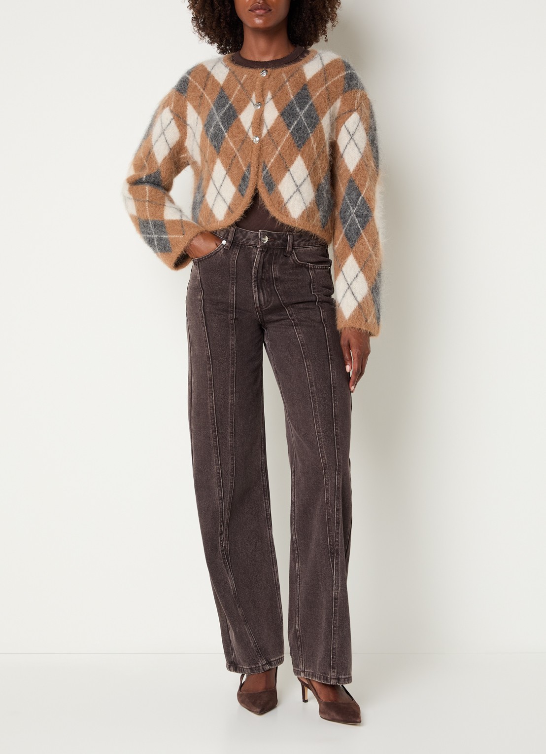 Malina Aislinn grofgebreid vest in alpaca wolblend met ruitdessin - voorkant 4 camel