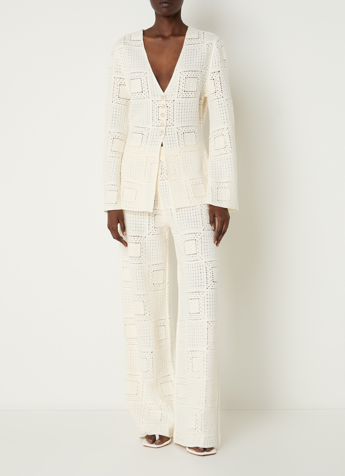 Malina Aleya high waist straight fit broek van crochet - voorkant 2 gebroken wit