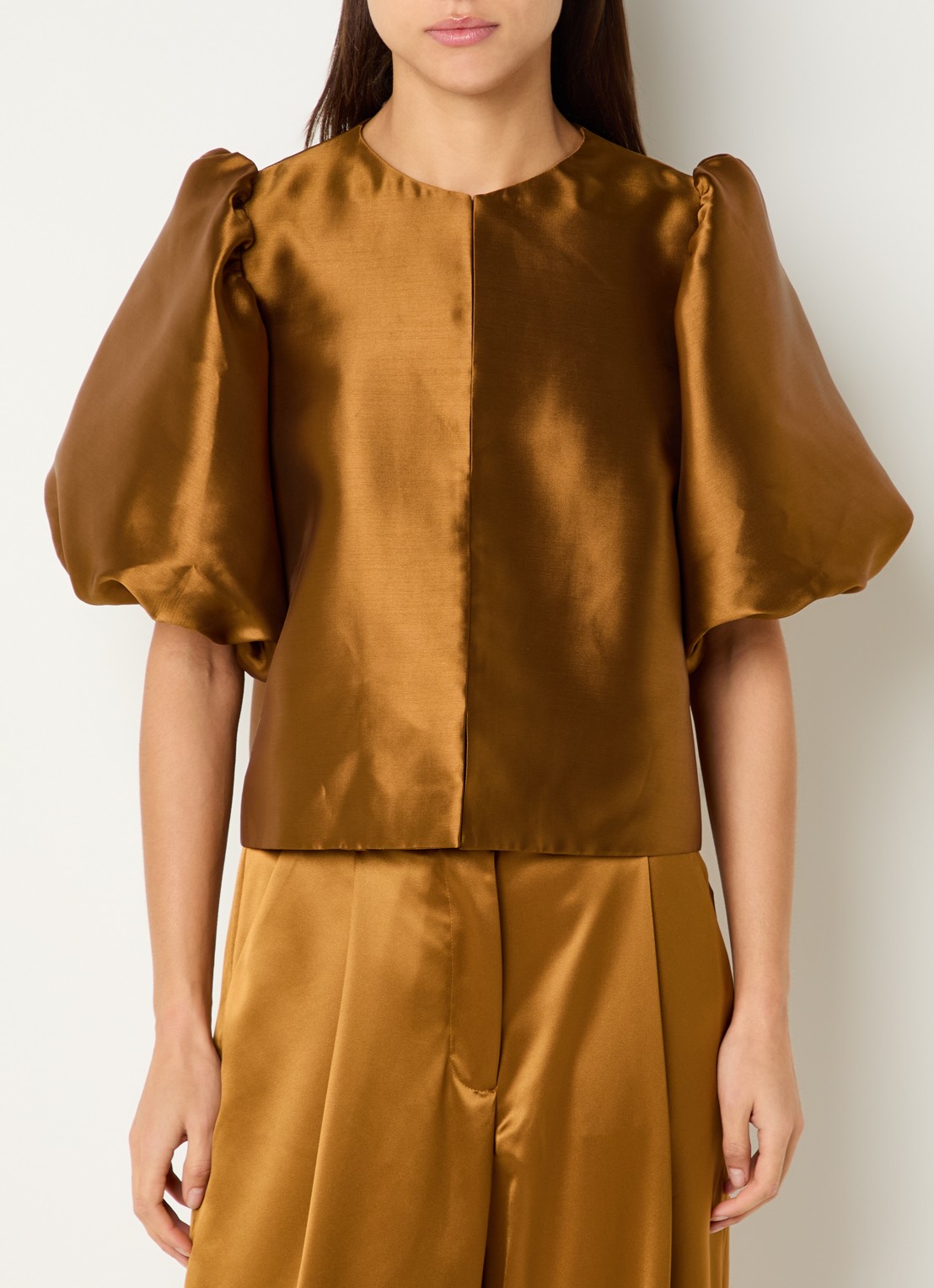 Malina Cleo blouse met pofmouw - detail donkeroranje
