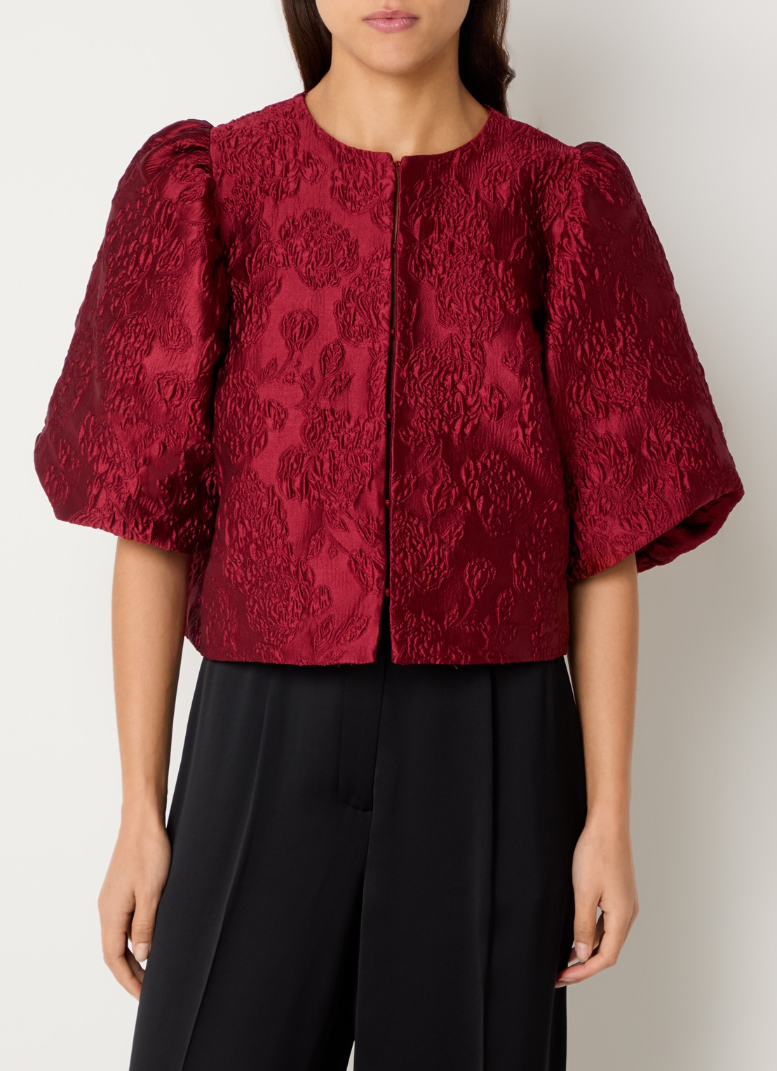 Malina Cleo blouse met pofmouw - detail 3 donkerrood