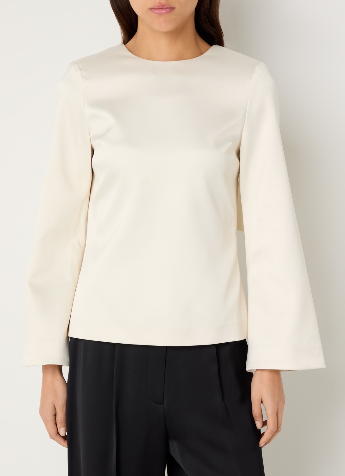 Malina Elna top met strikdetail en rugdecolleté - achterkant ivoor