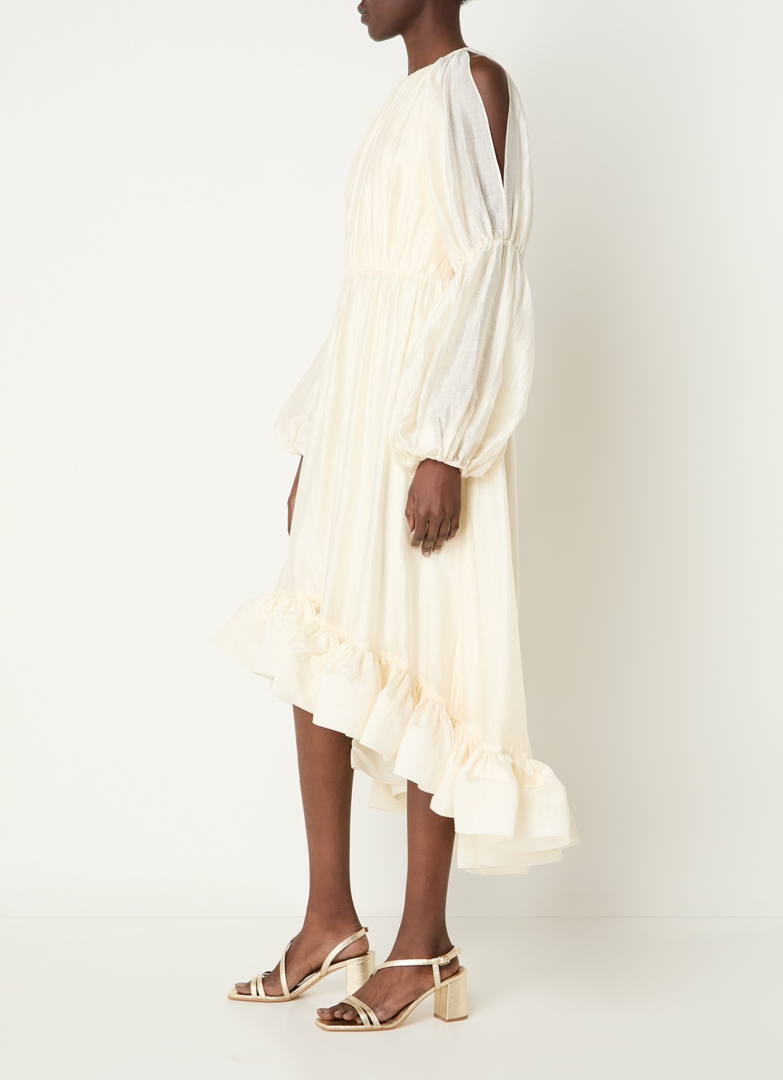 Malina Leontine midi jurk met volant en ballonmouw - voorkant 4 creme