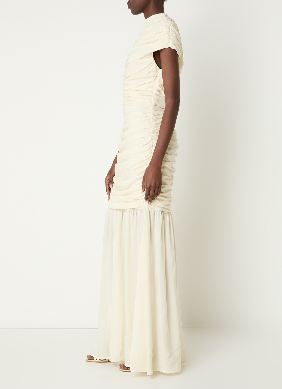 Malina Loana maxi jurk met split en gedrapeerd detail - voorkant 2 creme