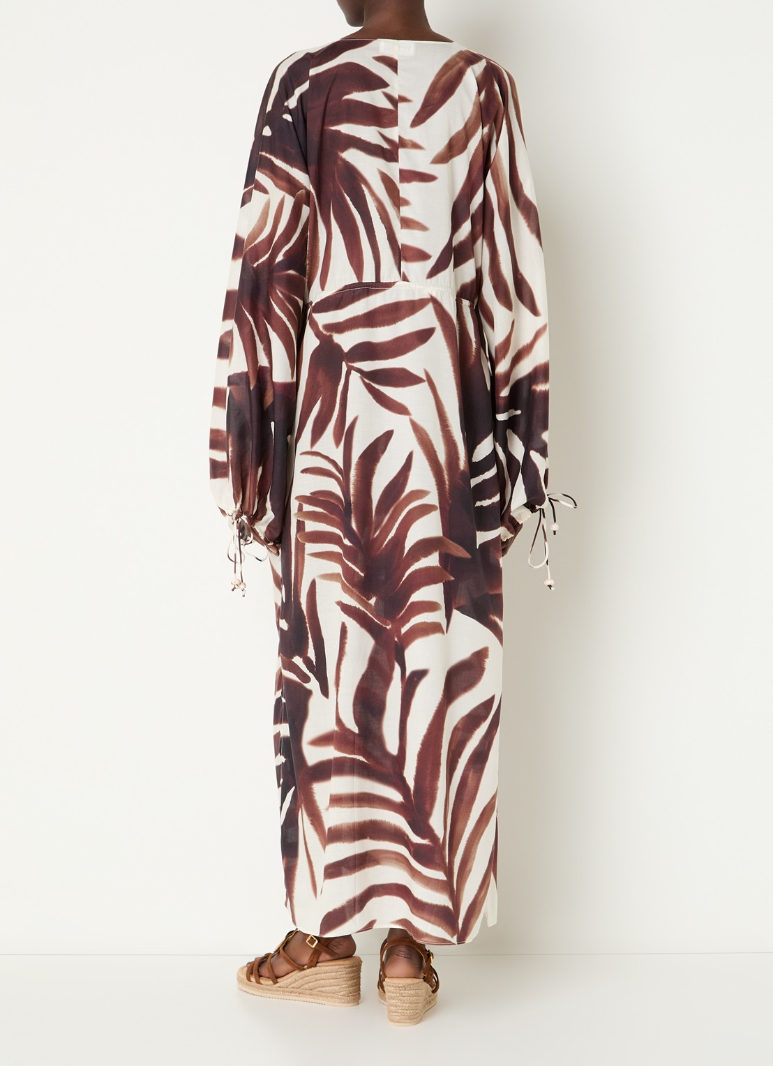 Malina Malina maxi jurk met print en V-hals - achterkant 4 donkerbruin