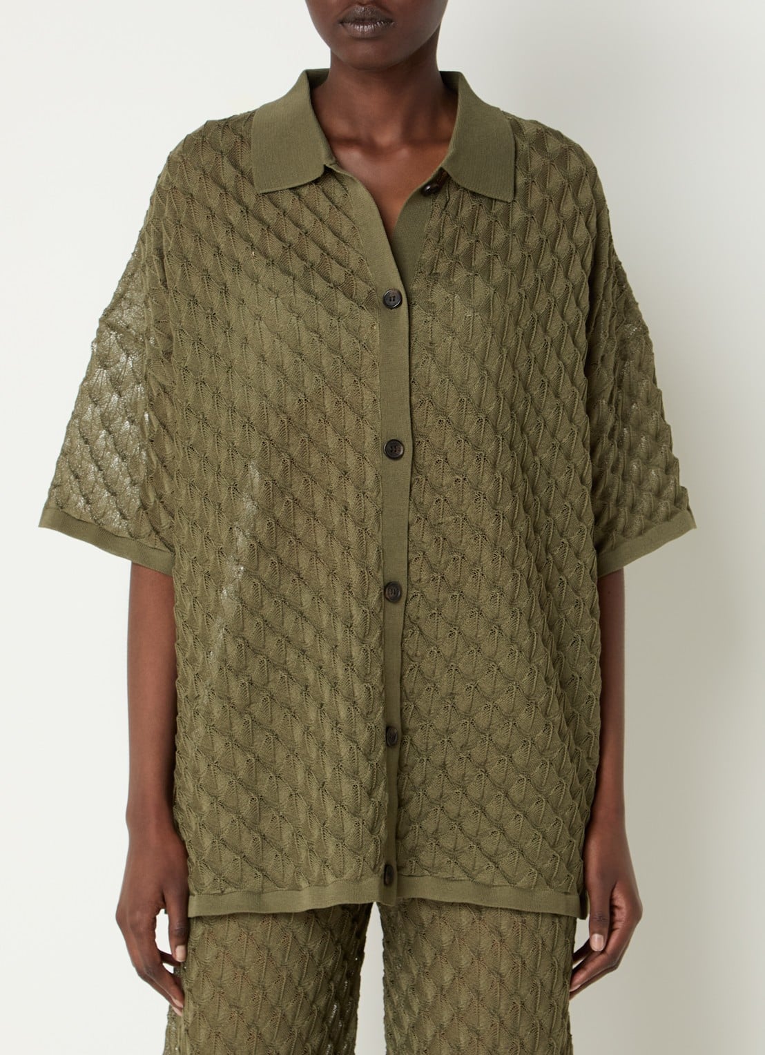 Malina Moa grofgebreide blouse - detail 3 olijfgroen