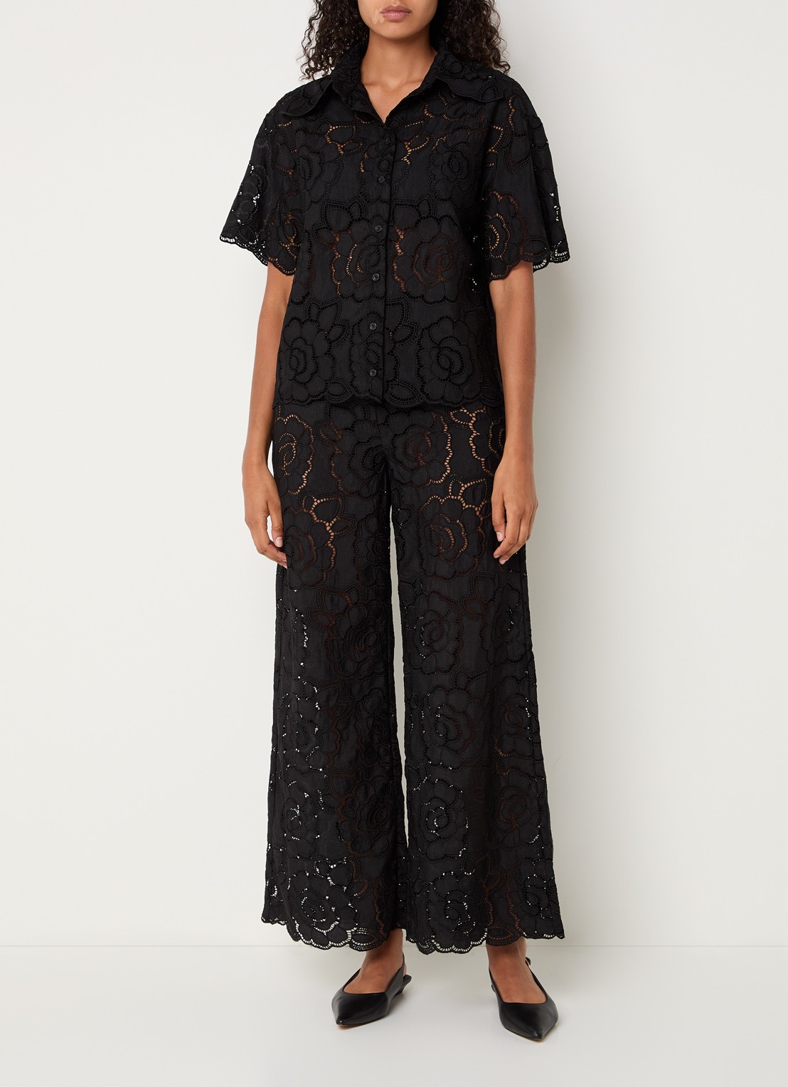 Malina Stacey high waist wide fit broek met broderie - voorkant 4 zwart