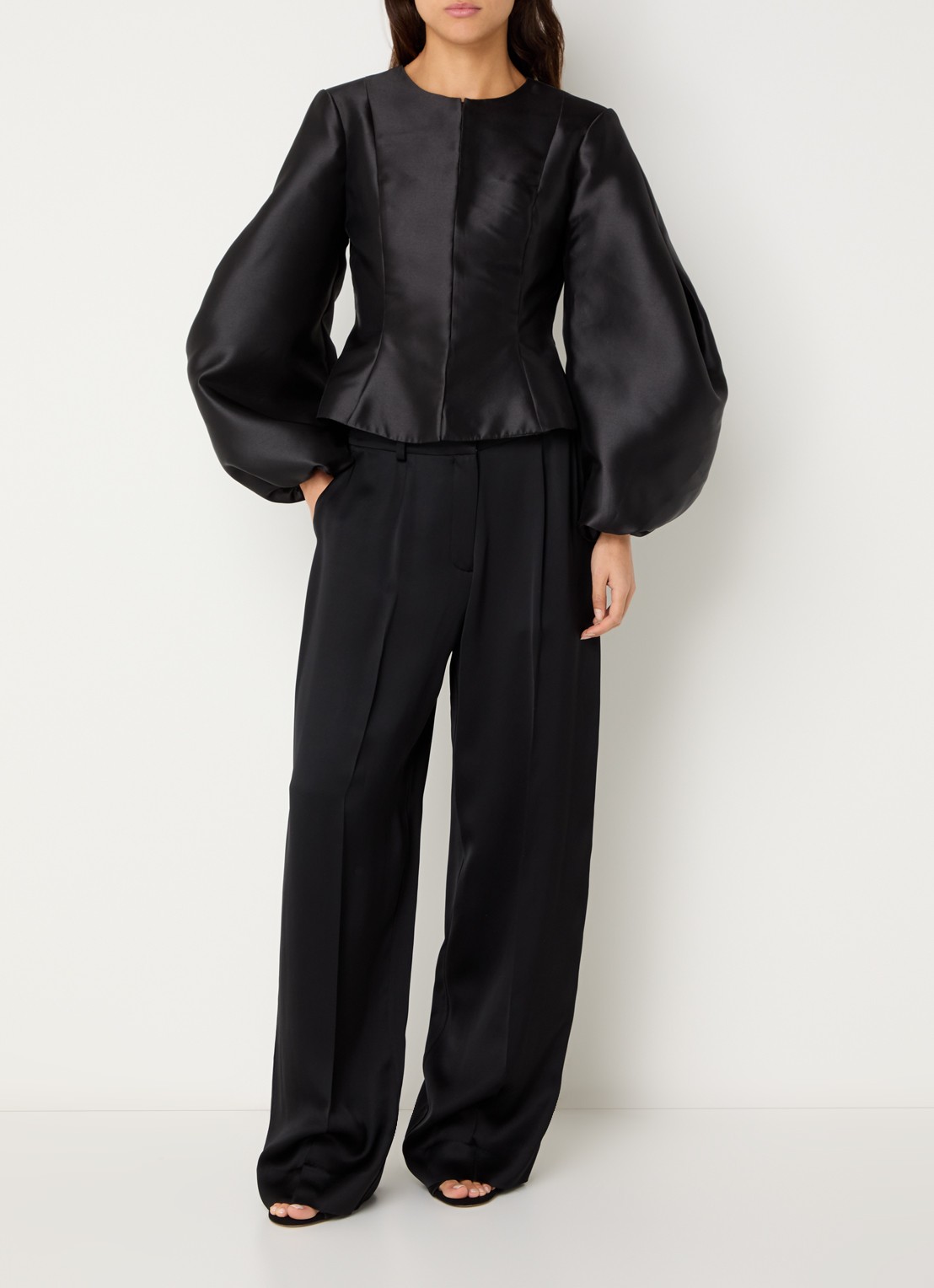 Malina Vendela blouse met ballonmouw - voorkant 3 zwart