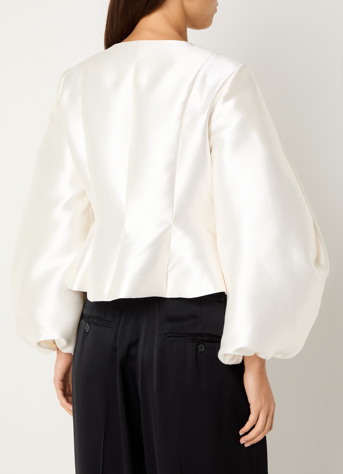 Malina Vendela blouse met ballonmouw - achterkant 4 gebroken wit