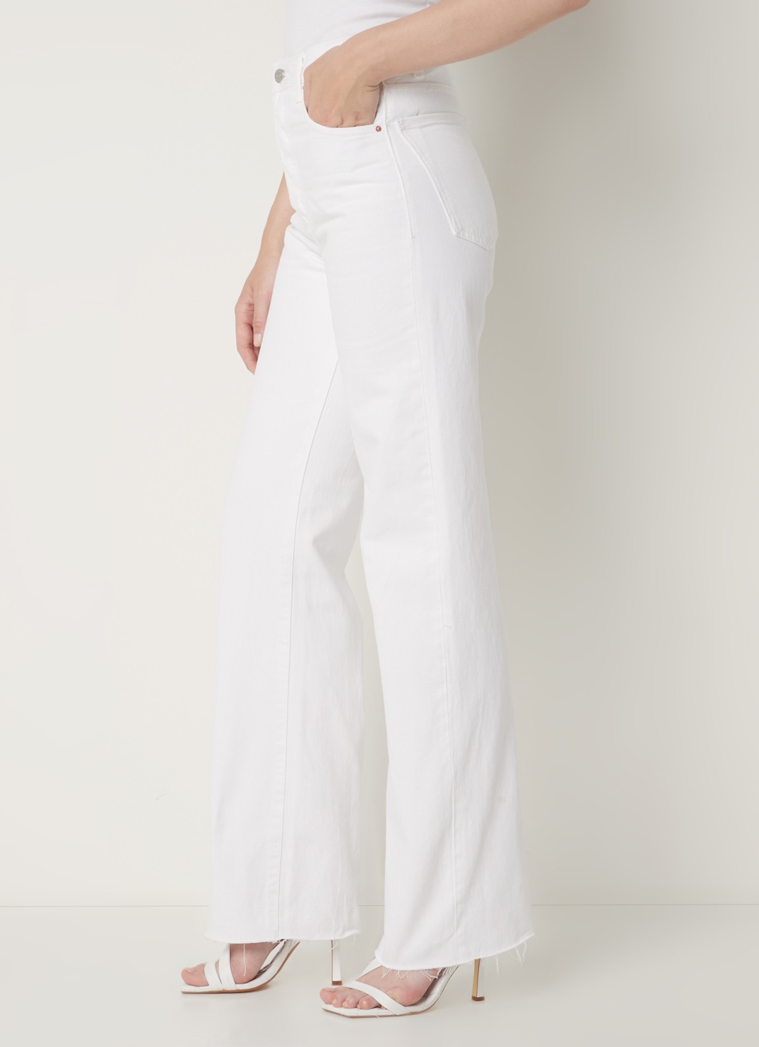 Mango Nora high waist straight leg jeans met gerafelde zoom - detail 5 wit