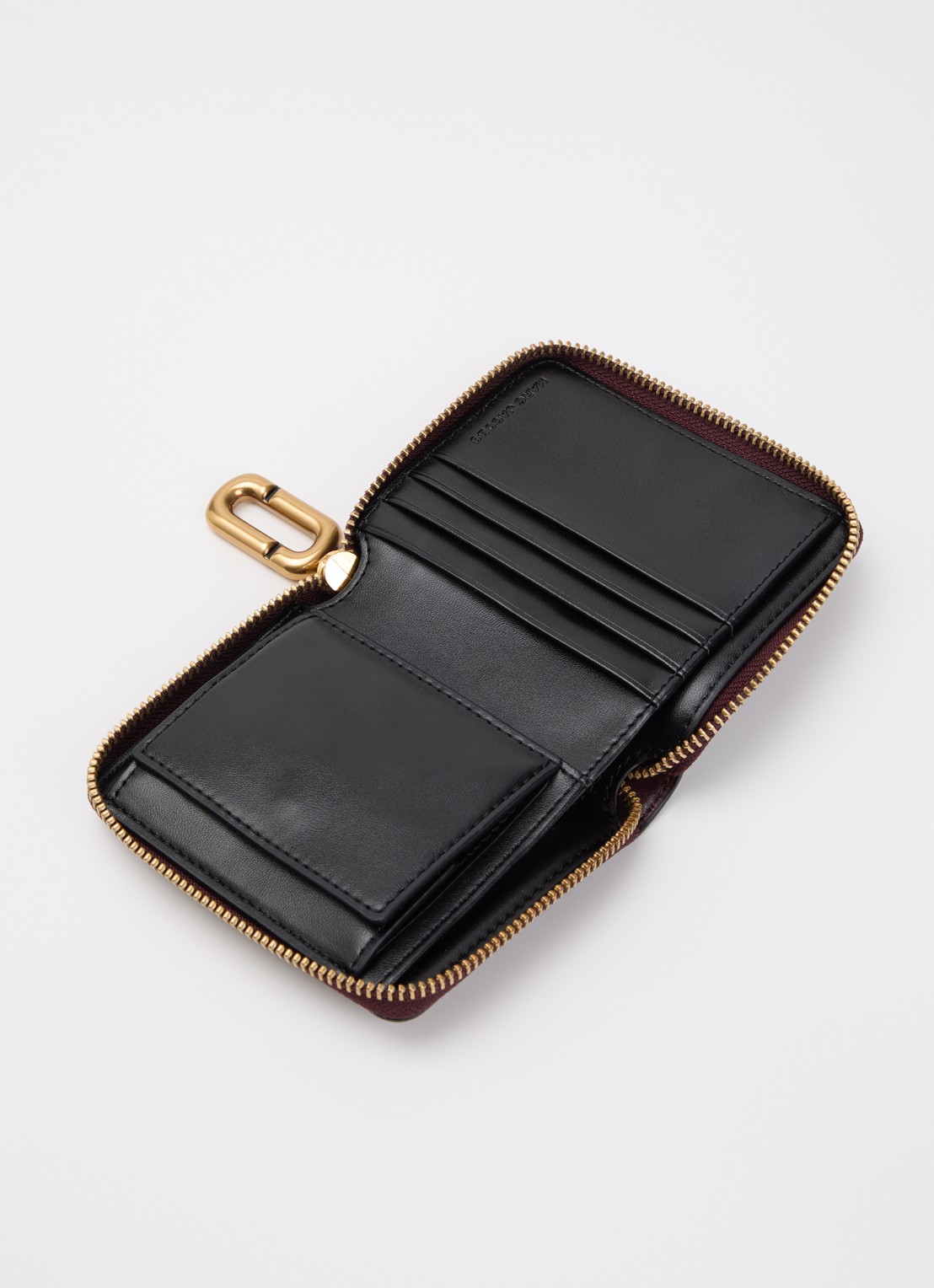 Marc Jacobs Scene Slim Compact portemonnee van leer - voorkant 3 bordeauxrood