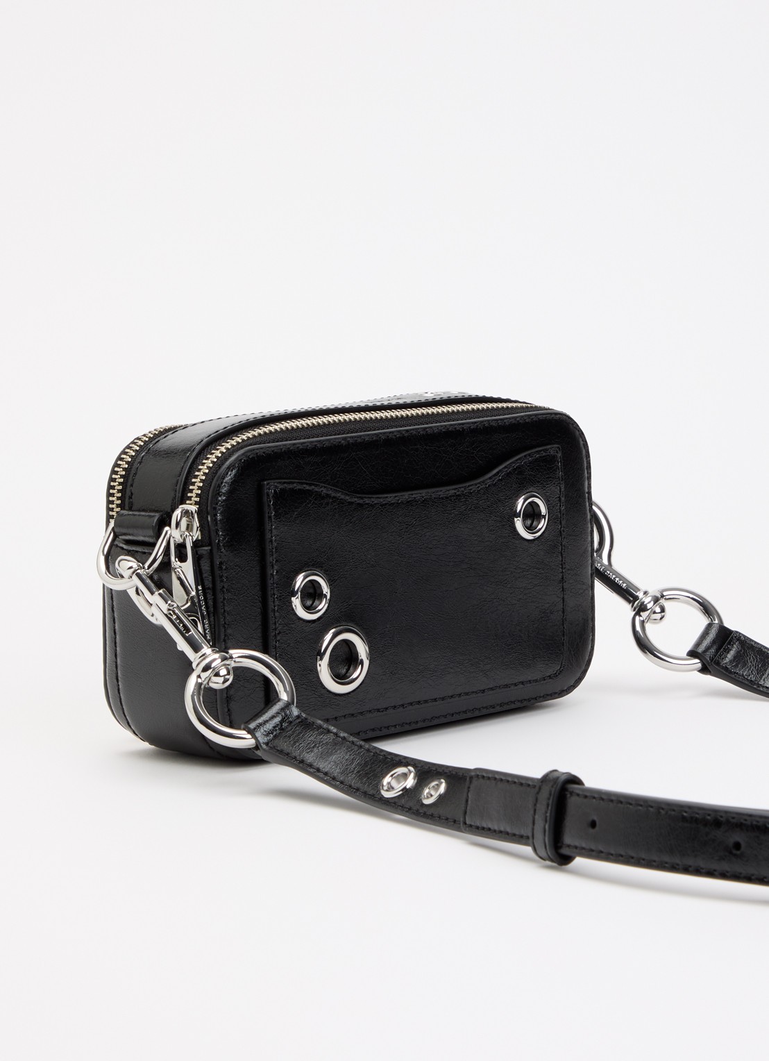 Marc Jacobs The Grommet Charm Snapshot crossbodytas van lakleer - achterkant 6 zwart