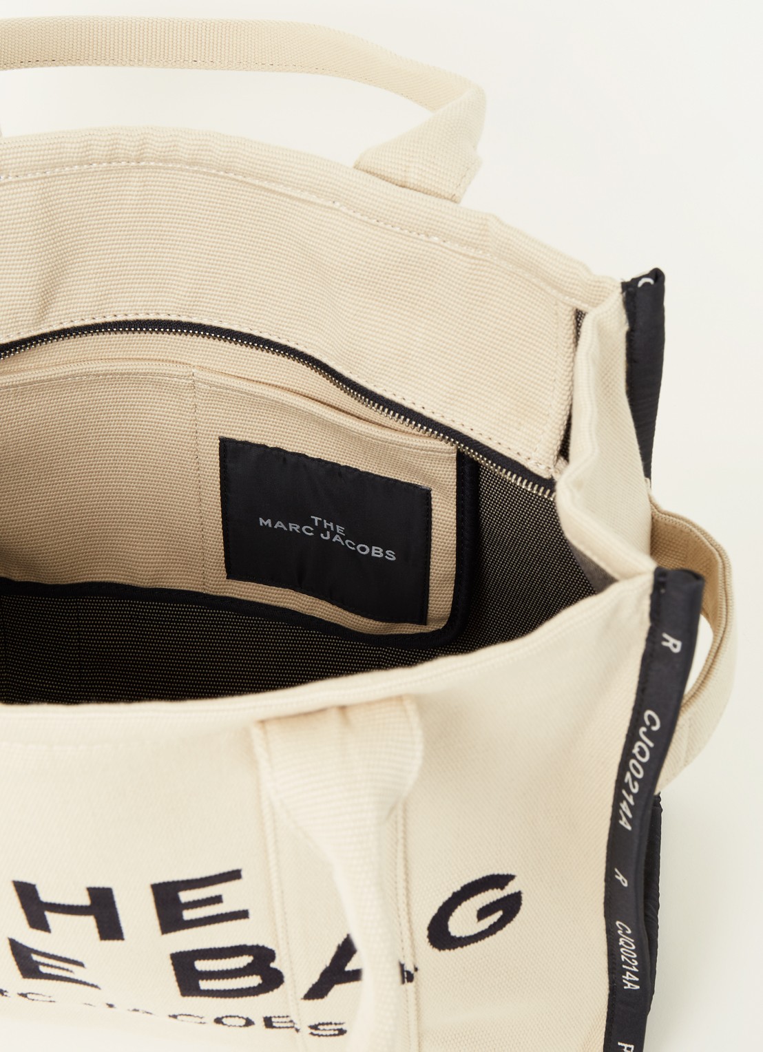 Marc Jacobs The Large Tote shopper met print - detail zand