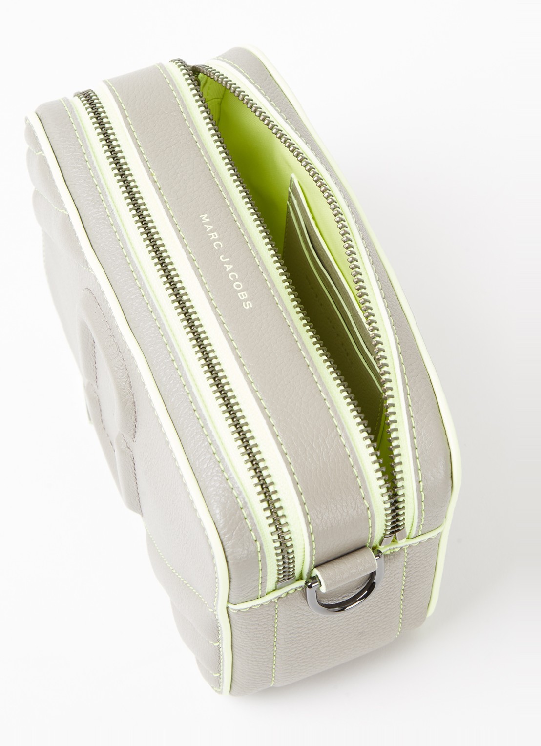 Marc Jacobs The Moto Shot crossbodytas van leer - detail 3 donkerbeige