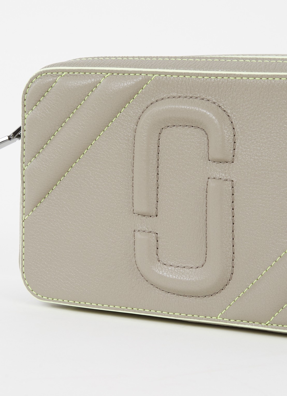 Marc Jacobs The Moto Shot crossbodytas van leer - detail 5 donkerbeige