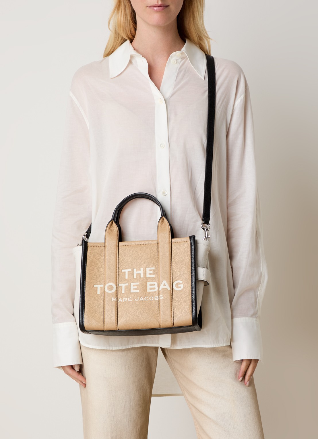 Marc Jacobs The Small Tote handtas van leer met afneembare schouderriem - voorkant 7 beige