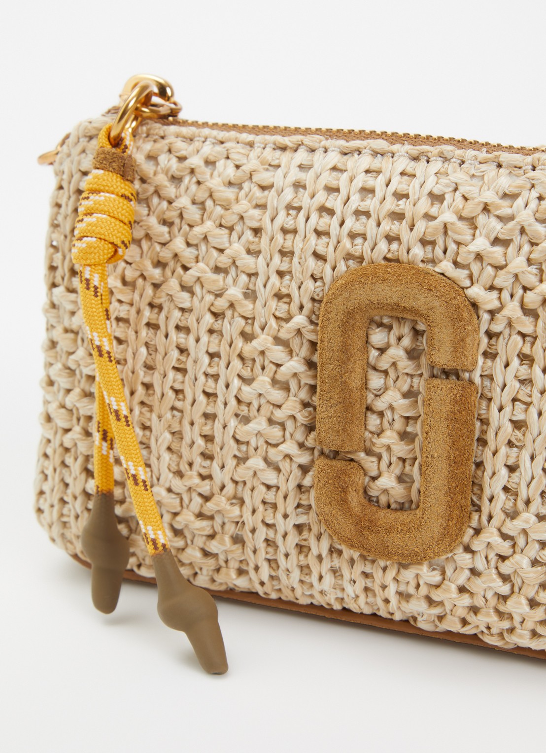 Marc Jacobs The Wristlet clutch van raffia met suède details - detail 4 camel