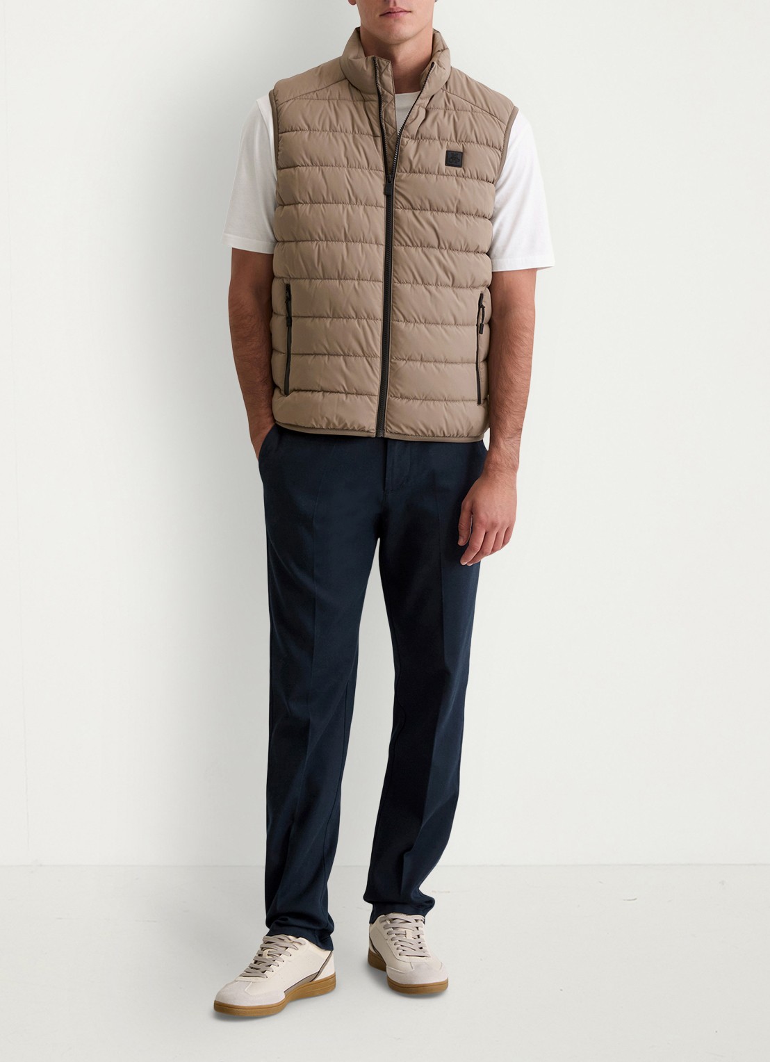 Marc O'Polo Bodywarmer met ritszakken - voorkant 3 lichtbruin