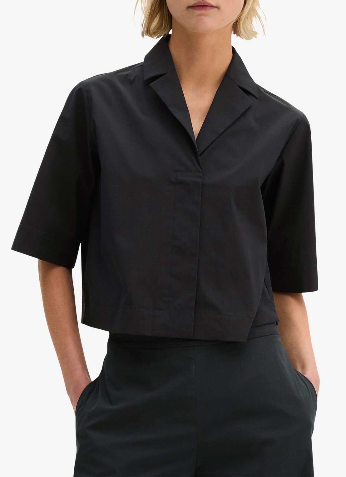 Marc O'Polo Cropped blouse met blinde knoopsluiting - detail black / zwart