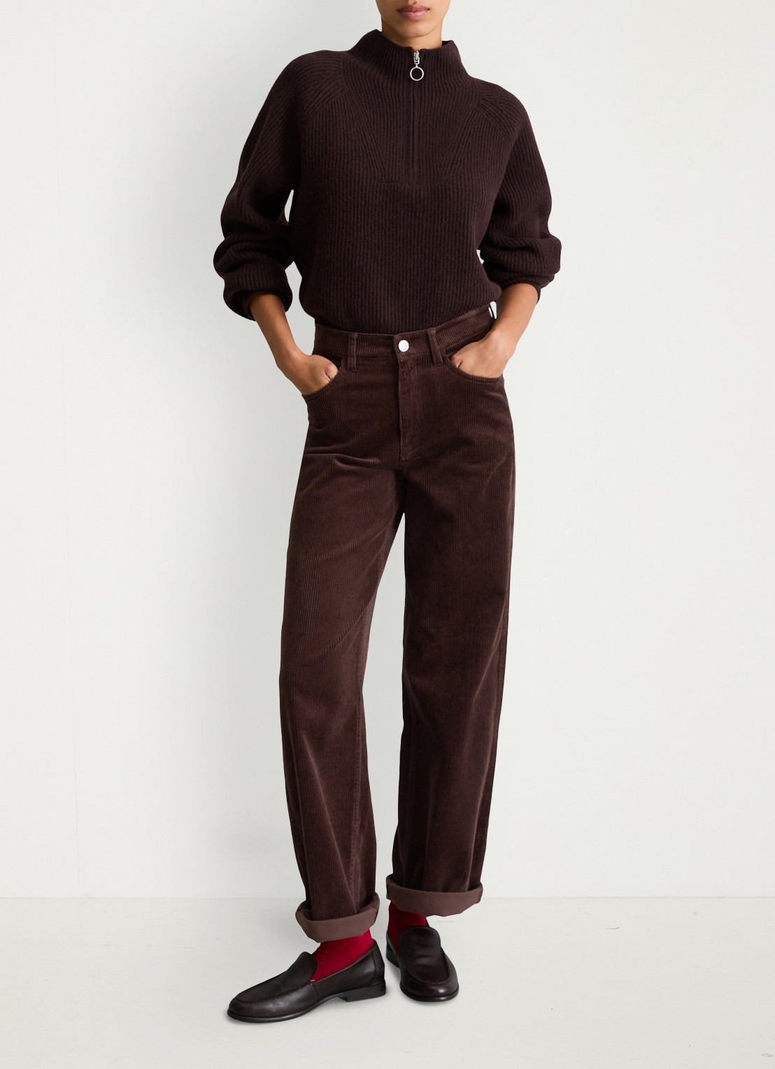 Marc O'Polo Denim High waist straight fit broek van corduroy - voorkant 3 donkerbruin