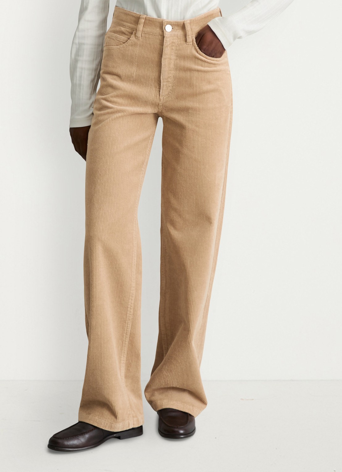 Marc O'Polo Denim High waist straight fit broek van corduroy - detail 4 beige