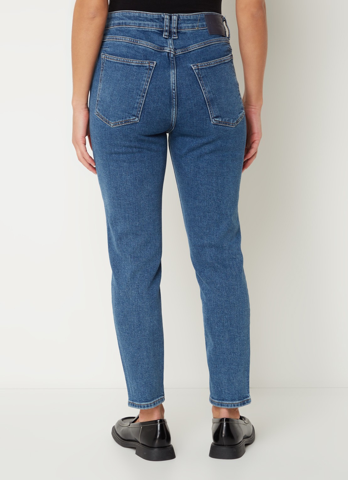 Marc O'Polo Denim High waist tapered fit jeans van  katoen met medium wassing - achterkant 5 indigo