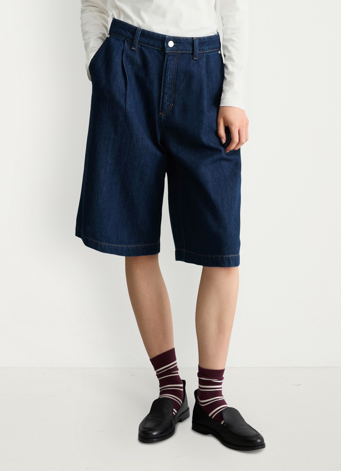 Marc O'Polo Denim High waist wide fit korte broek van denim - detail 4 donkerblauw