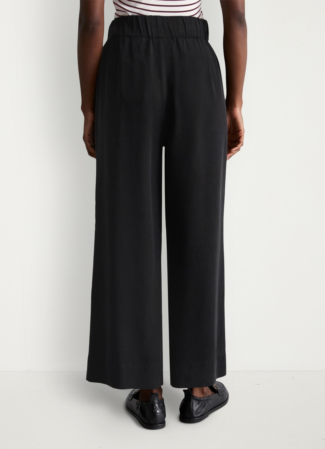 Marc O'Polo Denim Loose fit broek met steekzakken - achterkant 5 black/0001