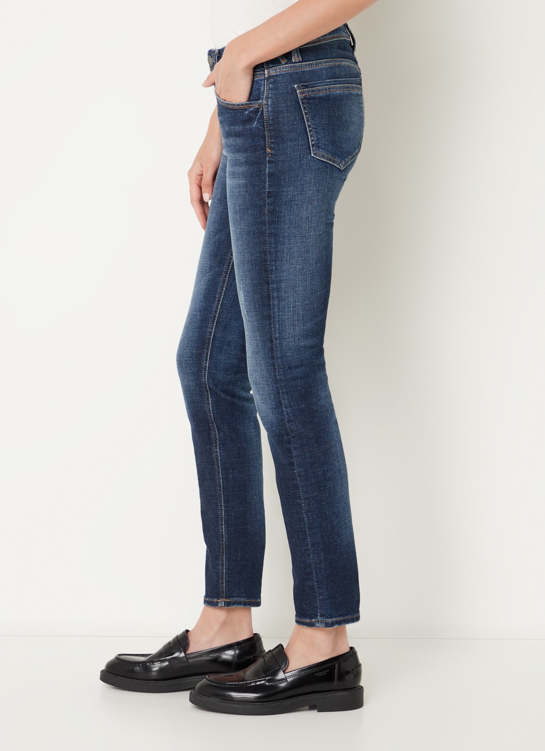 Marc O'Polo Denim Mid waist slim fit jeans met donkere wassing - detail 5 indigo